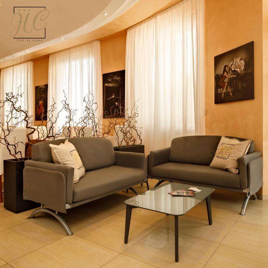 Hotel Hc Resort Lignano 利尼亚诺萨比亚多罗 外观 照片