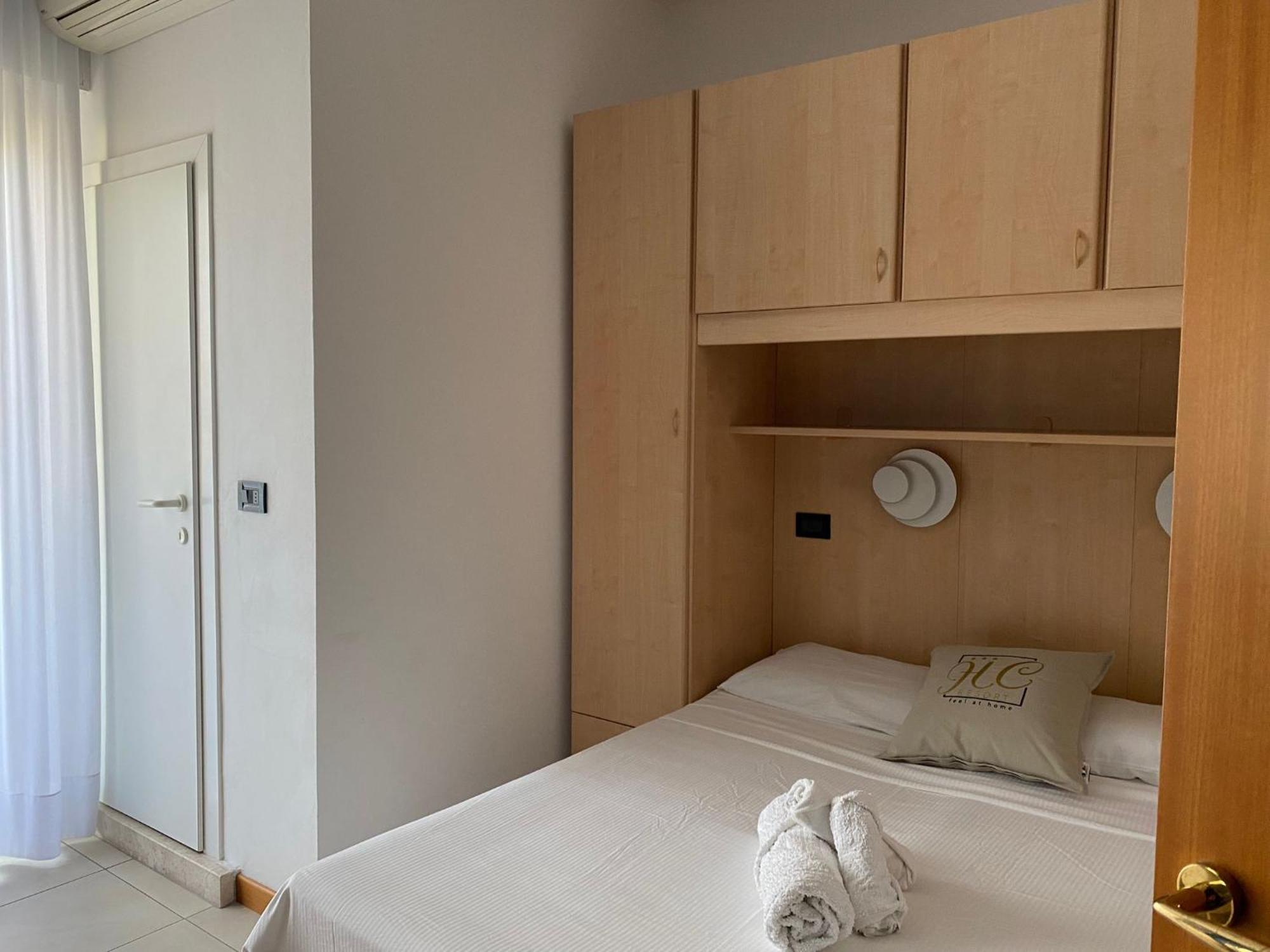 Hotel Hc Resort Lignano 利尼亚诺萨比亚多罗 外观 照片