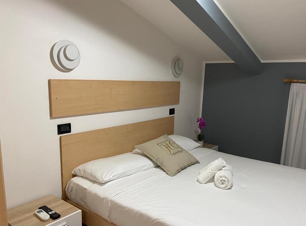 Hotel Hc Resort Lignano 利尼亚诺萨比亚多罗 外观 照片