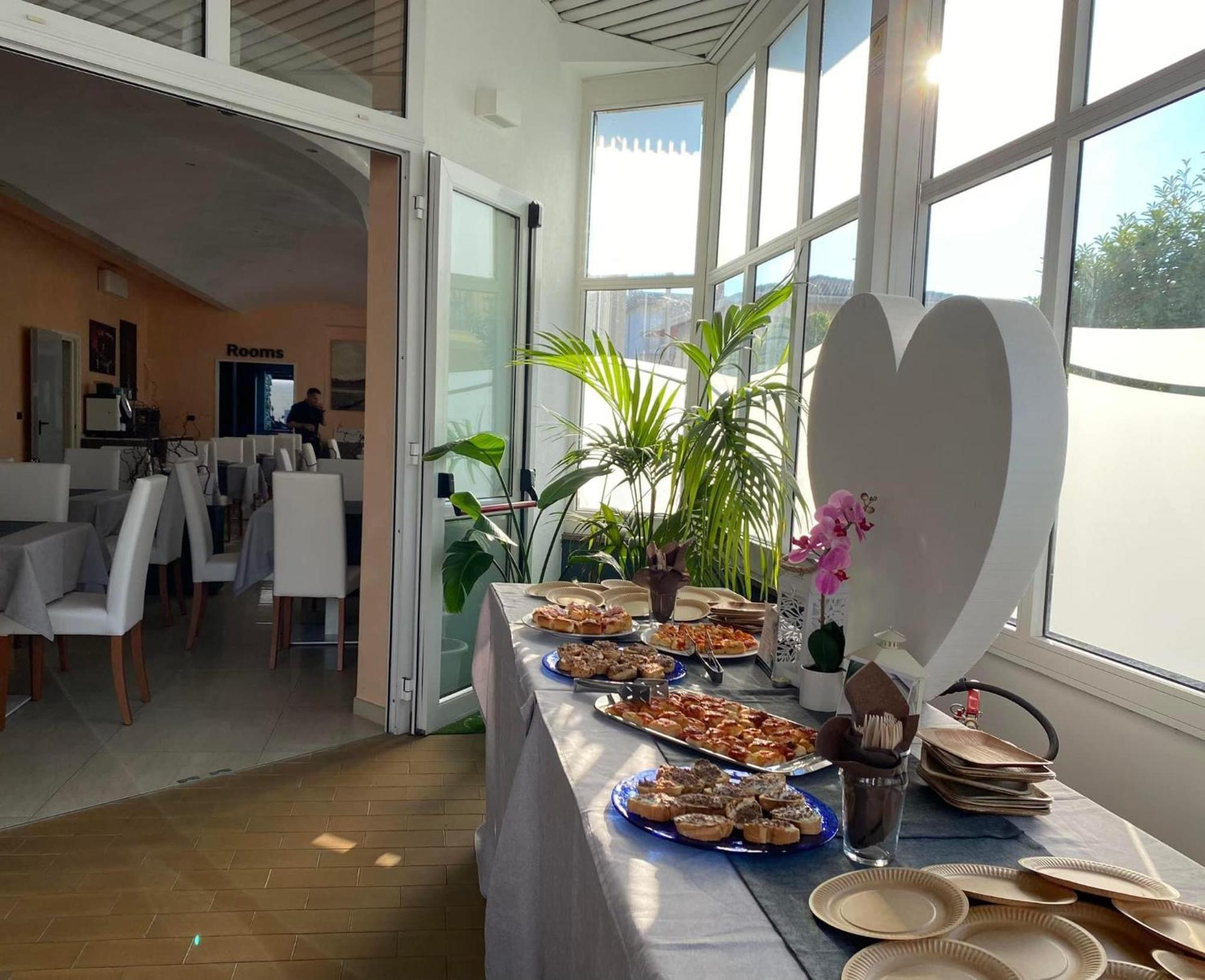 Hotel Hc Resort Lignano 利尼亚诺萨比亚多罗 外观 照片