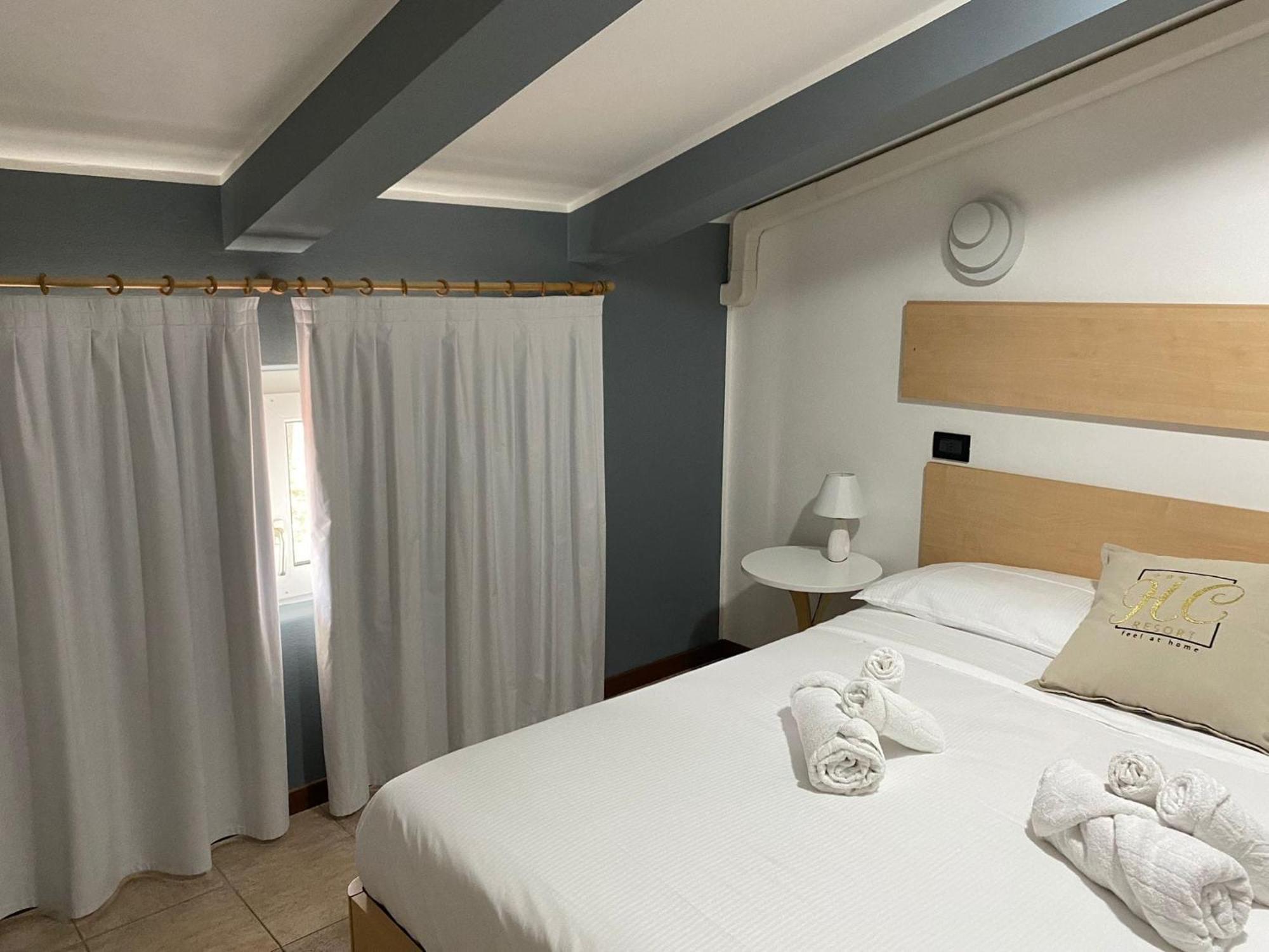 Hotel Hc Resort Lignano 利尼亚诺萨比亚多罗 外观 照片
